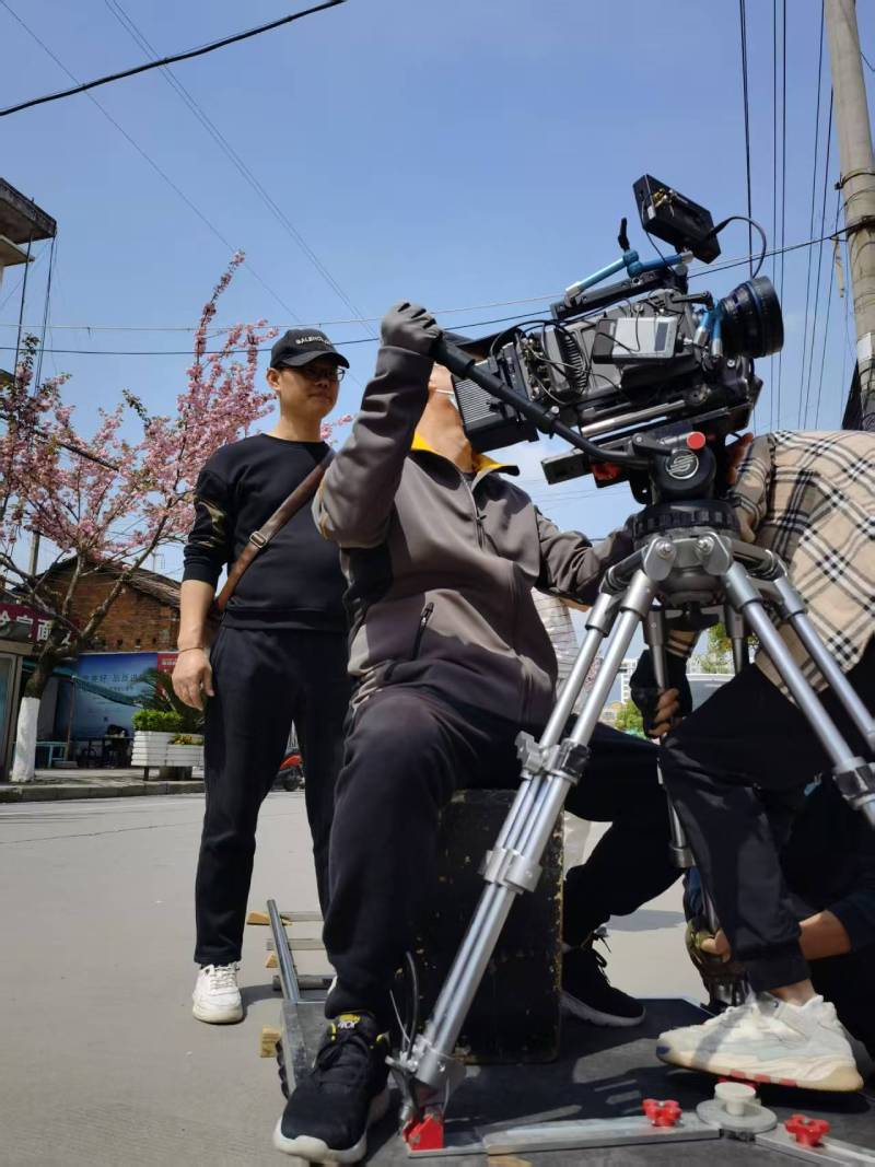 宿松县广告片拍摄：快消品牌爆款之选，网感内容适配社媒传播！